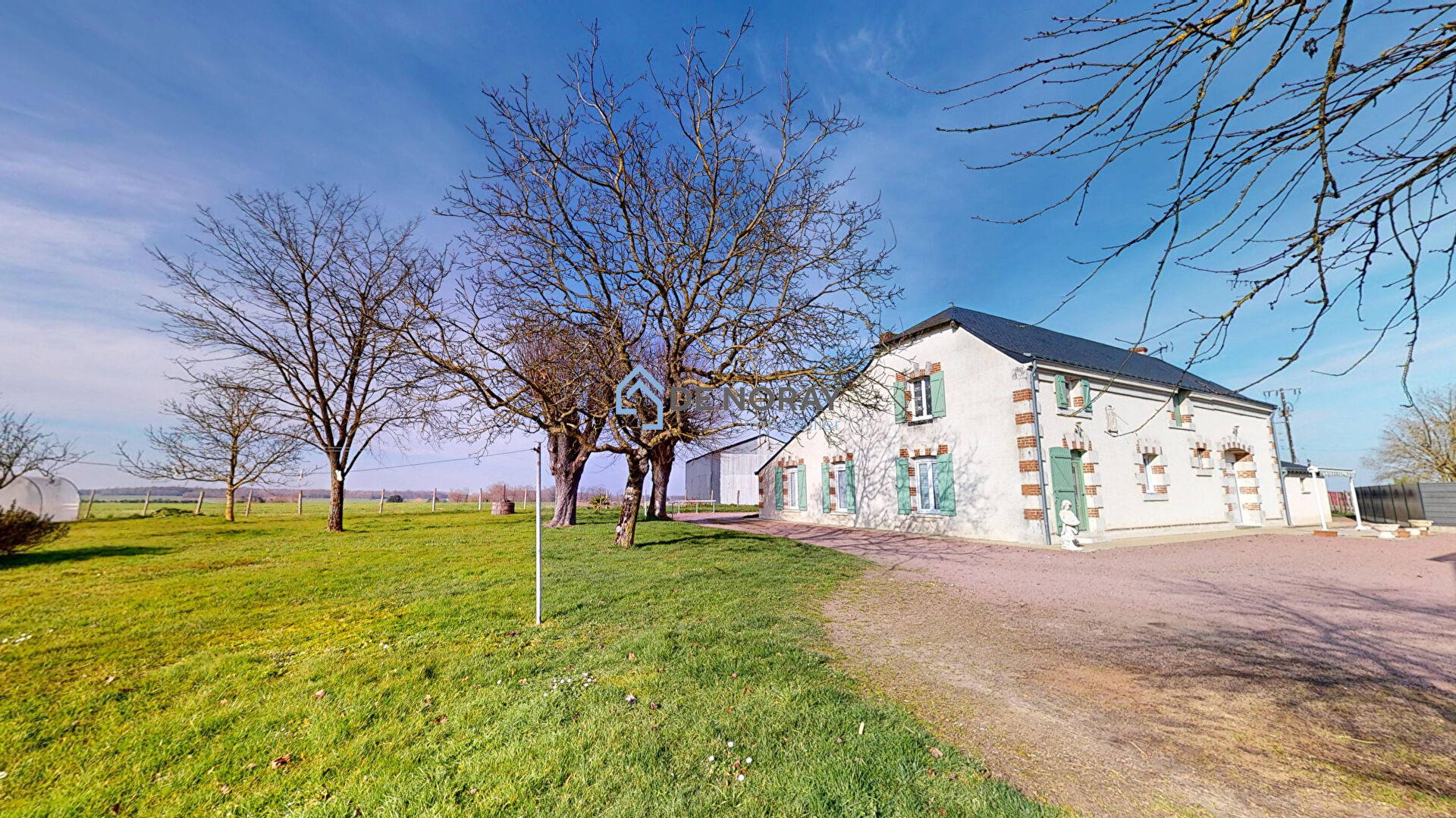 Maison à Sonzay en parfait état, 5 chambres, terrain de 5000