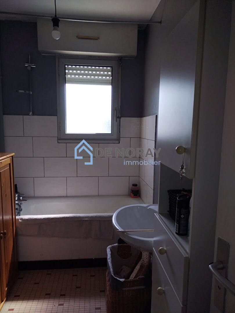 Photo AMBOISE Centre - Appartement T2 de 55M2 - cave et place de p image 6/6