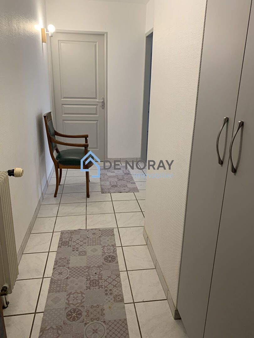 Photo Hyper centre d'Amboise - Appartement T3 - 70M2 - 2 balcons image 3/6