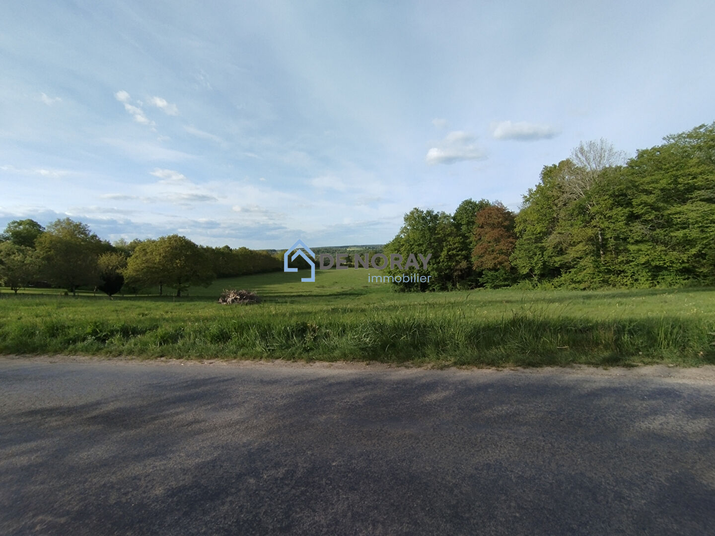 Photo Terrain à bâtir de 1200 m2 à Marray. image 2/2