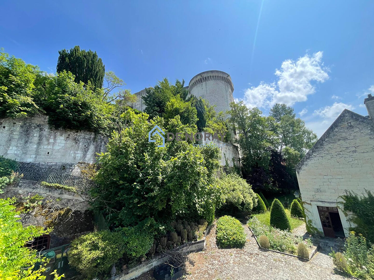 Propriété Site Exceptionnelle Maison de Maître dépendances