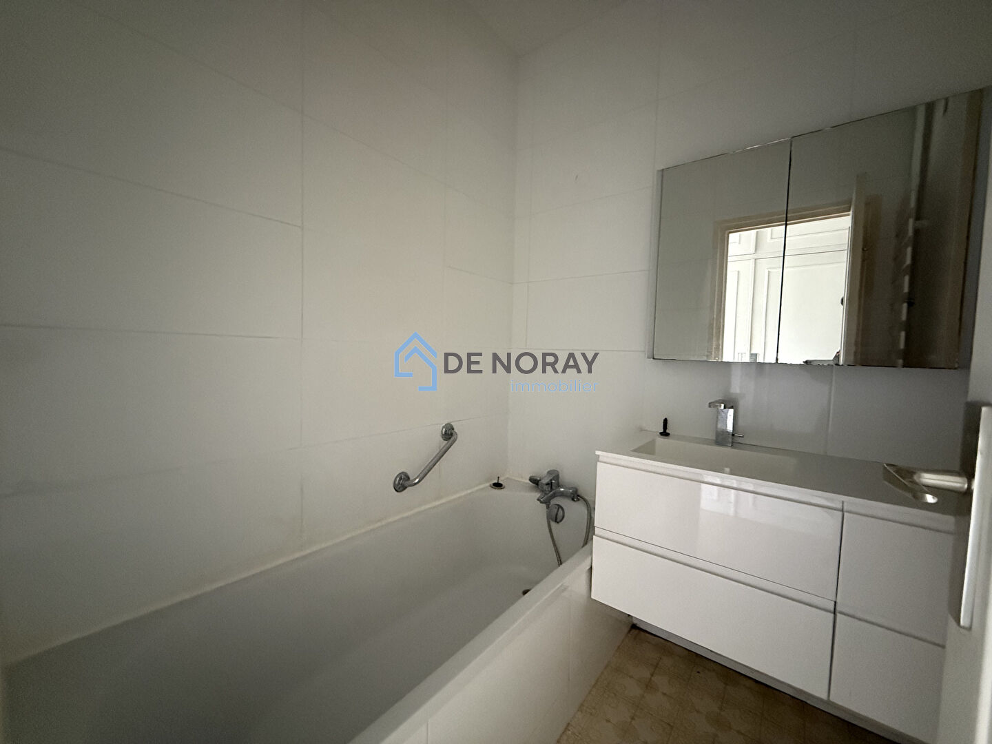 Photo À louer   appartement T1 bis avec terrasse   Tours Nord image 4/6