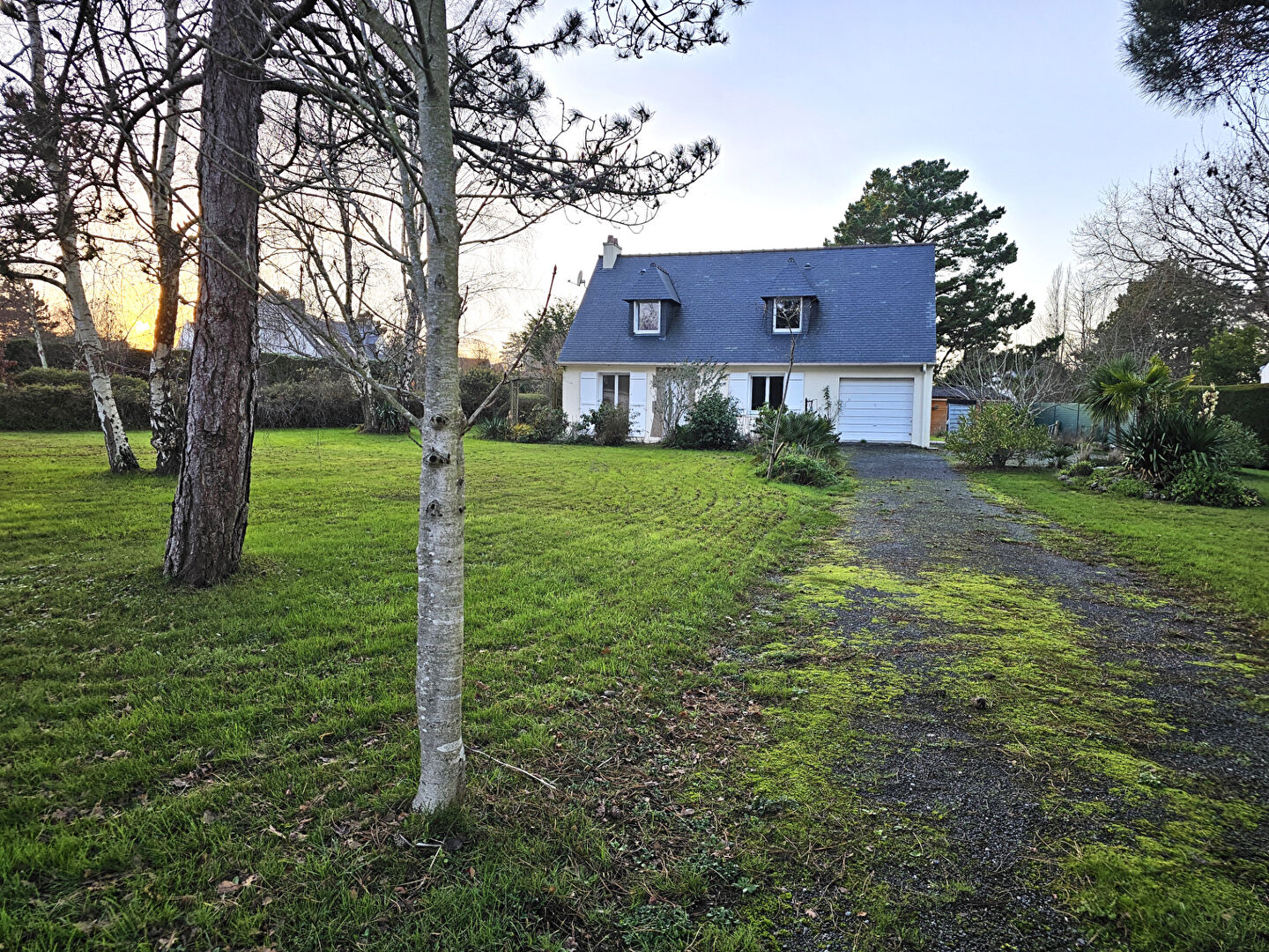 MESQUER Maison 4 Chambres sur jardin paysagé  - 1 Km du bourg