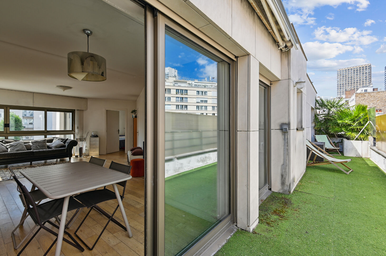 Photo Paris 15e - Saint Charles - Dernier étage avec Terrasses - 109 m2 - 4 pièces image 3/6