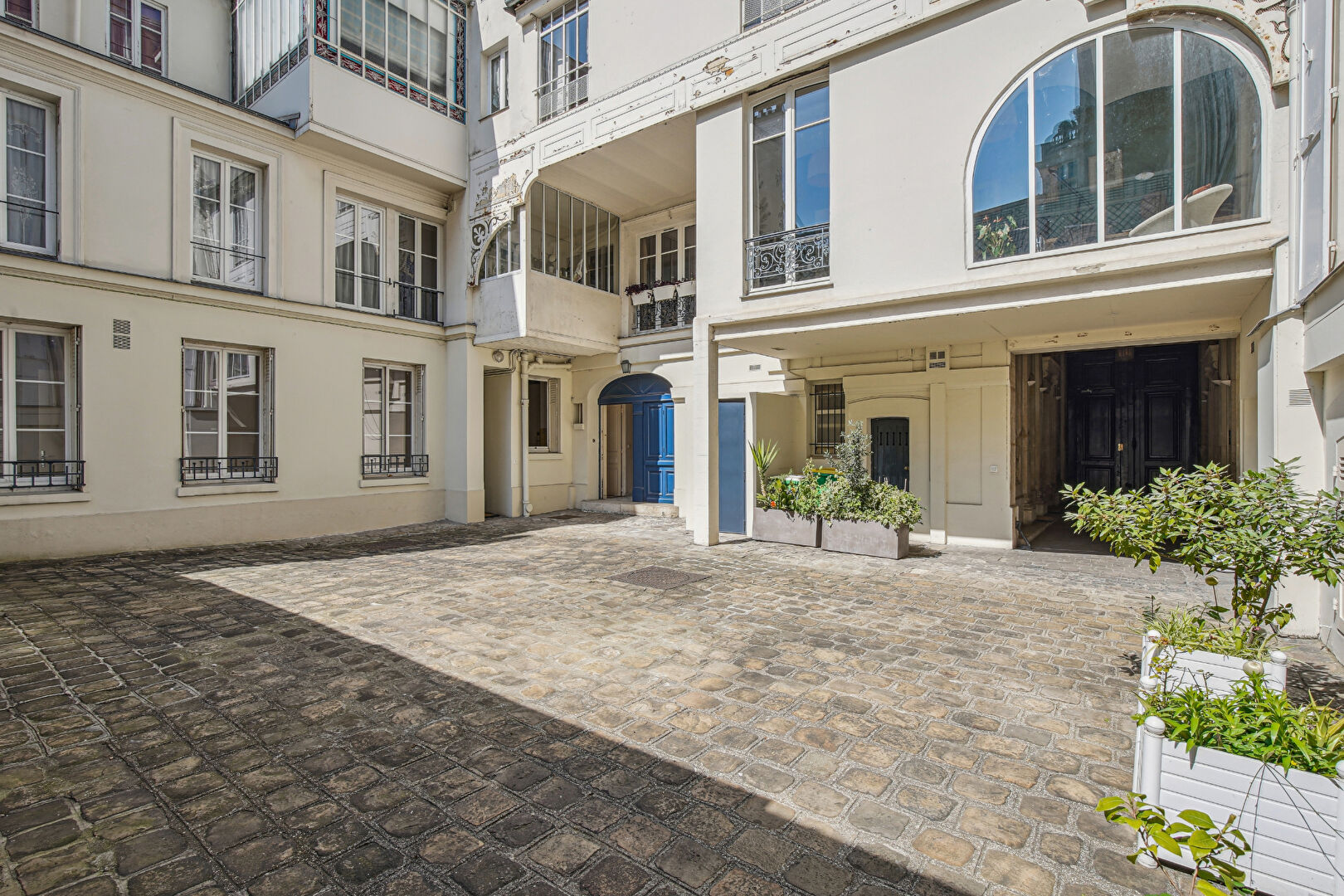 Photo EXCLUSIVITE - PARIS VII - 120 m2 image 4/6