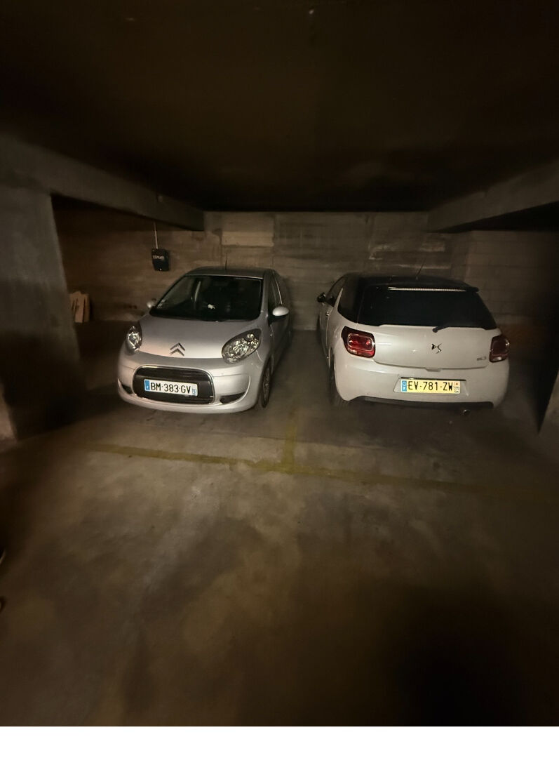 Photo EXCLUSIVITE PARKING 75006 PARIS image 1/2