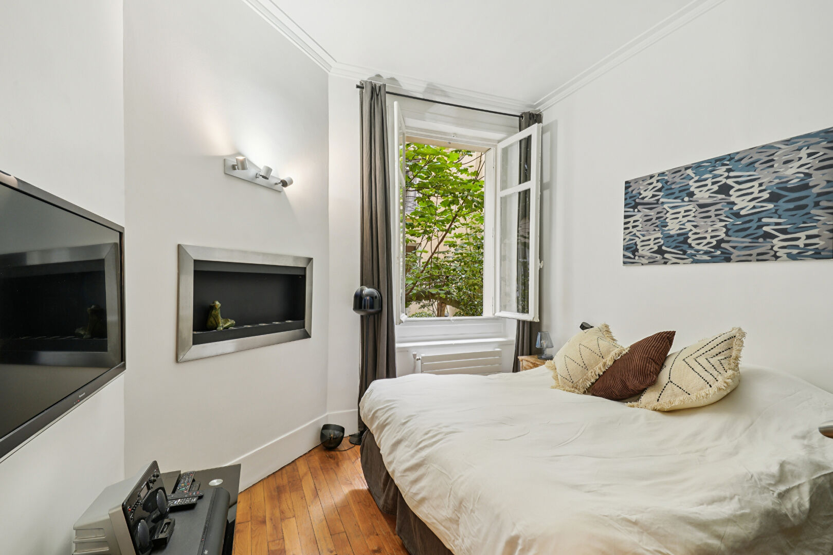 Photo 75007 PARIS RUE DE GRENELLE image 5/6