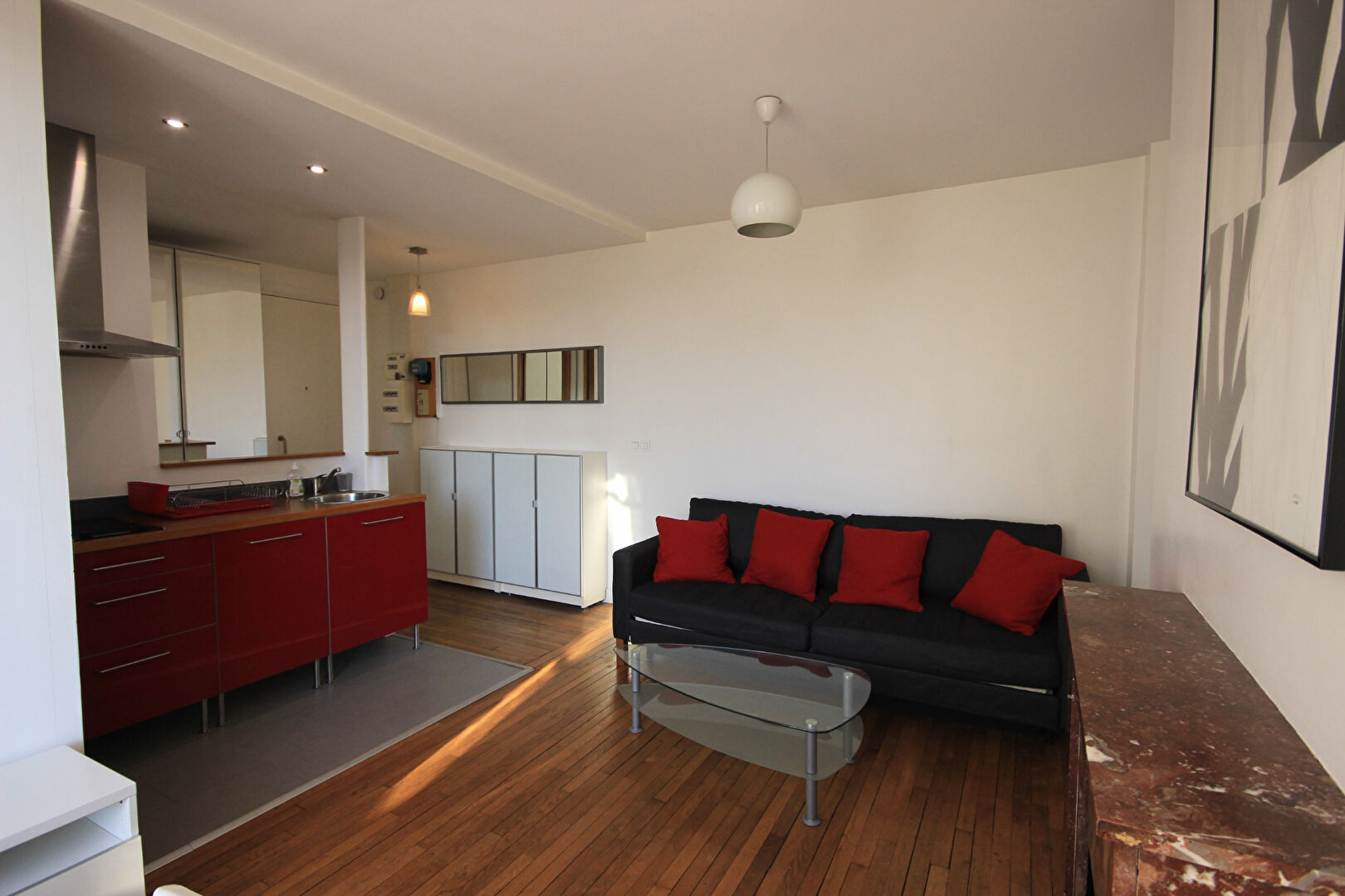 PARIS 75012 - STUDIO - 27 M2 - 1050.00 EUROS CC - LOCATION MEUBLÉE  - CHAUFFAGE ET EAU CHAUDE COLLECTIFS