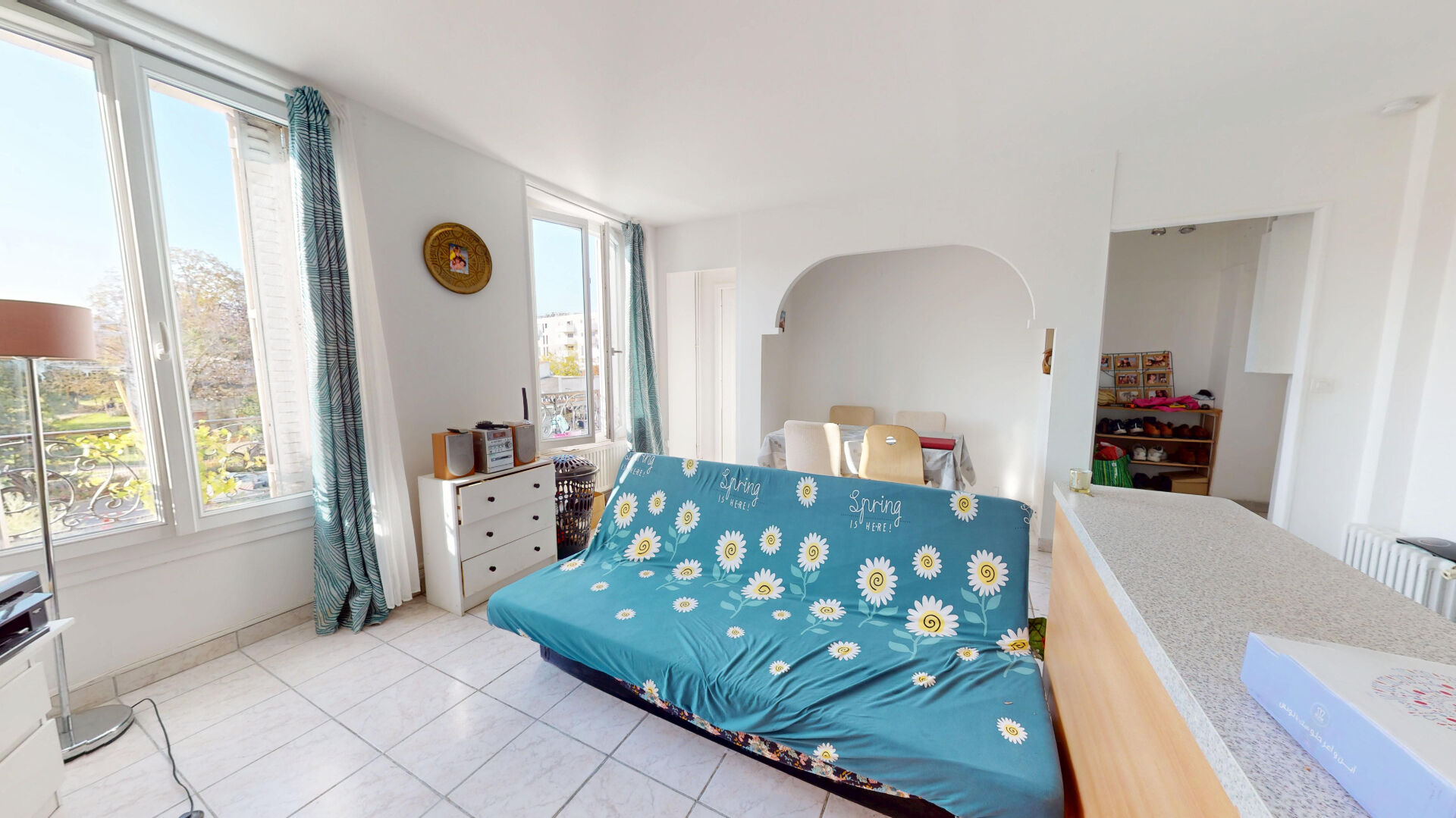 Photo PANTIN | METRO HOCHE | TRIANGLE D'OR| 3 PIÈCES | 50 M² | TRAVERSANT | VUE DÉGAGÉE | IMMEUBLE ANCIEN | LUMINEUX & FONCTIONNEL | CAVE | AVL immobilier - 01 48 44 45 40 image 3/6