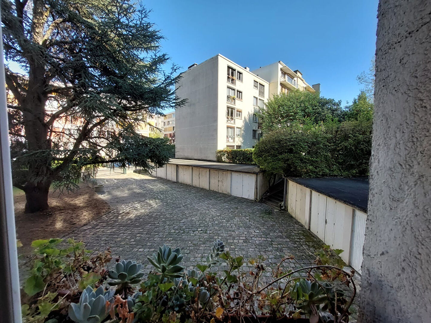 Photo PANTIN | LIGNE 5 | 4P 3CH | TRANSFORMABLE EN 3P AVEC UN SÉJOUR DE 36 M² | 64 m² | TRAVERSANT EST-OUEST | CAVE | image 3/6