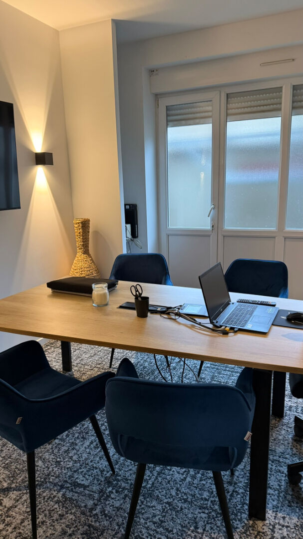LOCAL COMMERCIAL 90 M²