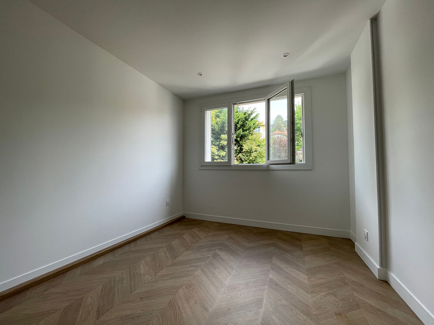 Photo Appartement Saint Germain En Laye 2 pièce(s) 42.5 m2 image 5/6