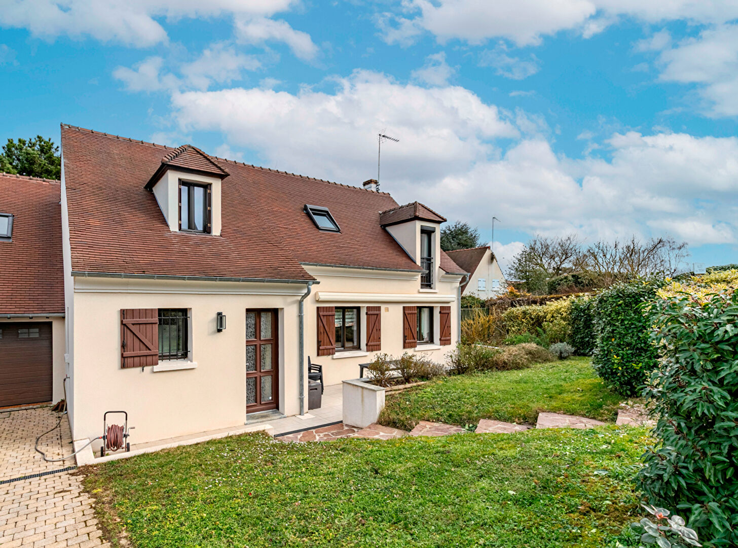 Photo Maison Chambourcy 7 pièce(s) 133 m2 image 2/6