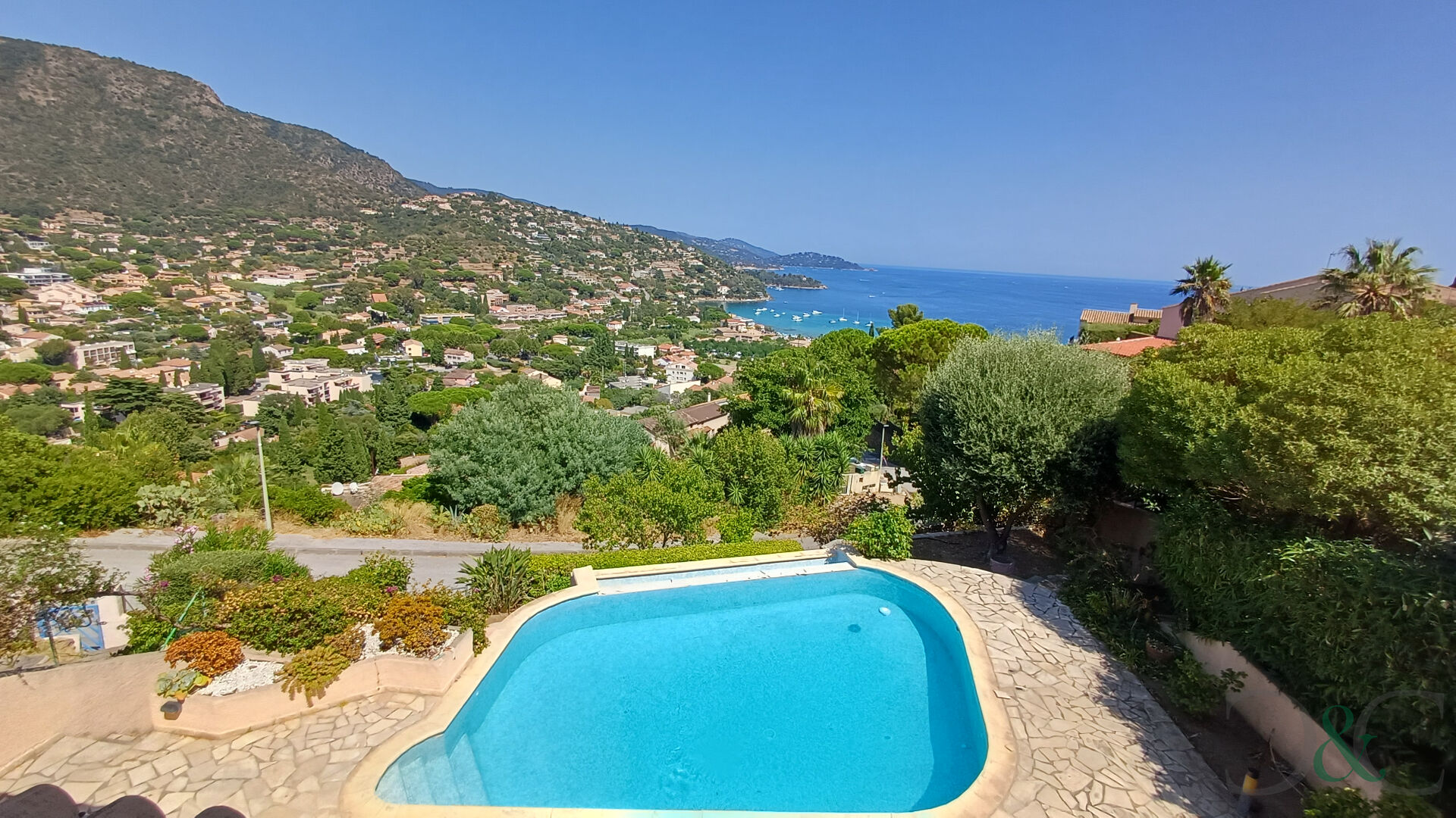 Agence immobilière de Cellier ,  Coates Bormes les Mimosas