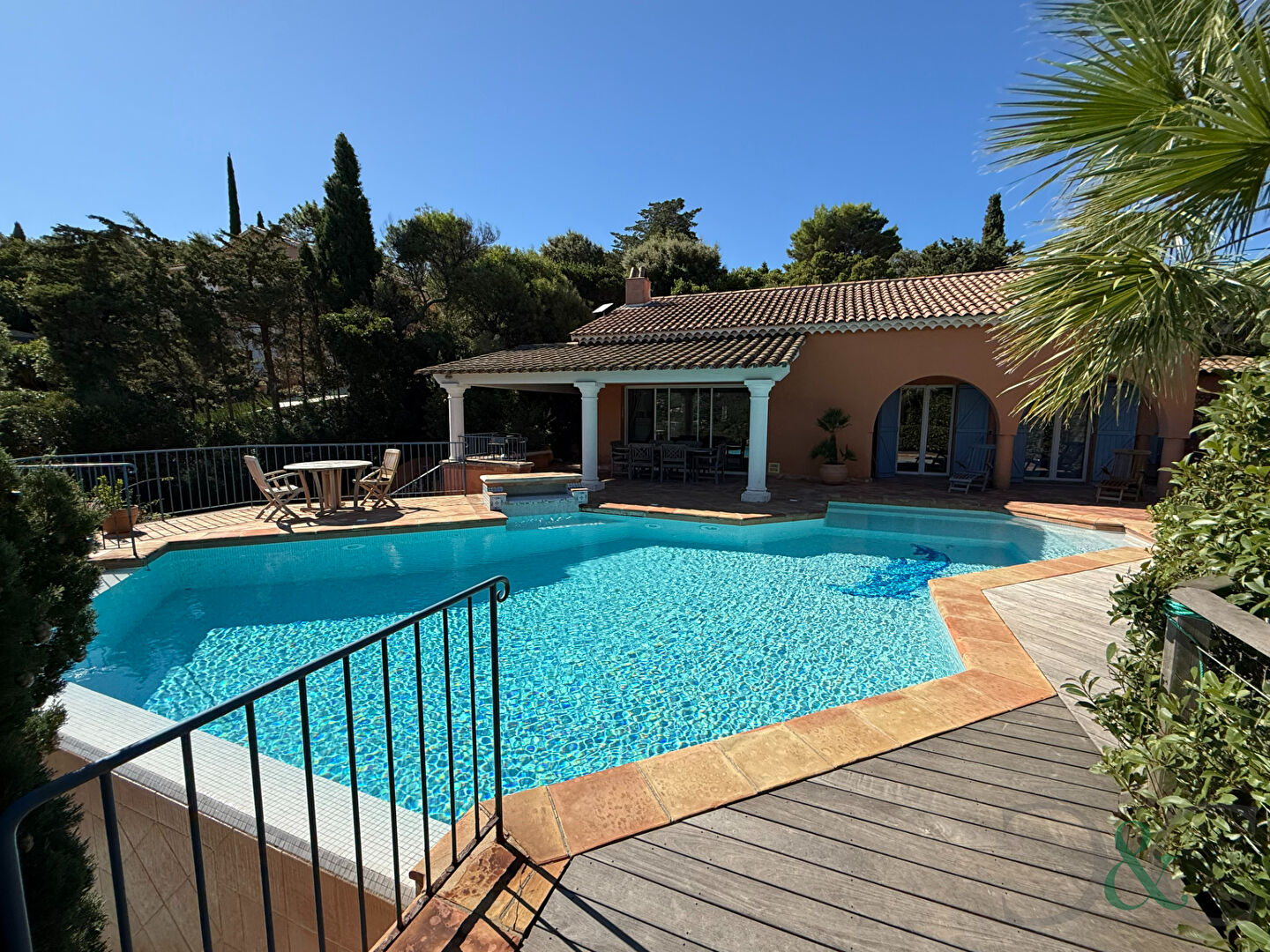 Agence immobilière de Cellier ,  Coates Bormes les Mimosas