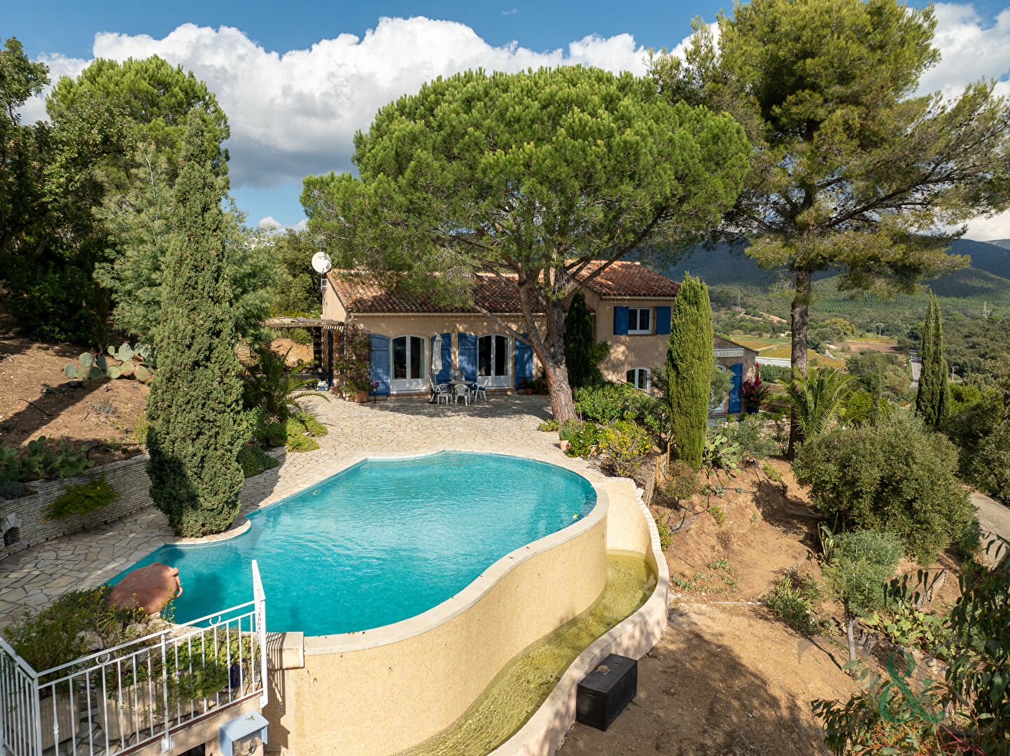 Agence immobilière de Cellier ,  Coates Bormes les Mimosas