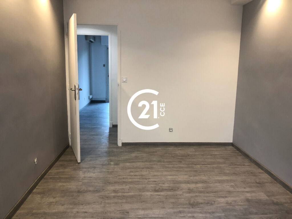 Agrandir la photo Bureaux à vendre - 70.0 m2 - 06 - Alpes-Maritimes