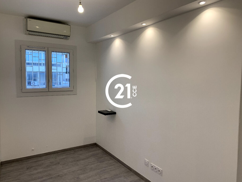 Agrandir la photo Bureaux à vendre - 70.0 m2 - 06 - Alpes-Maritimes