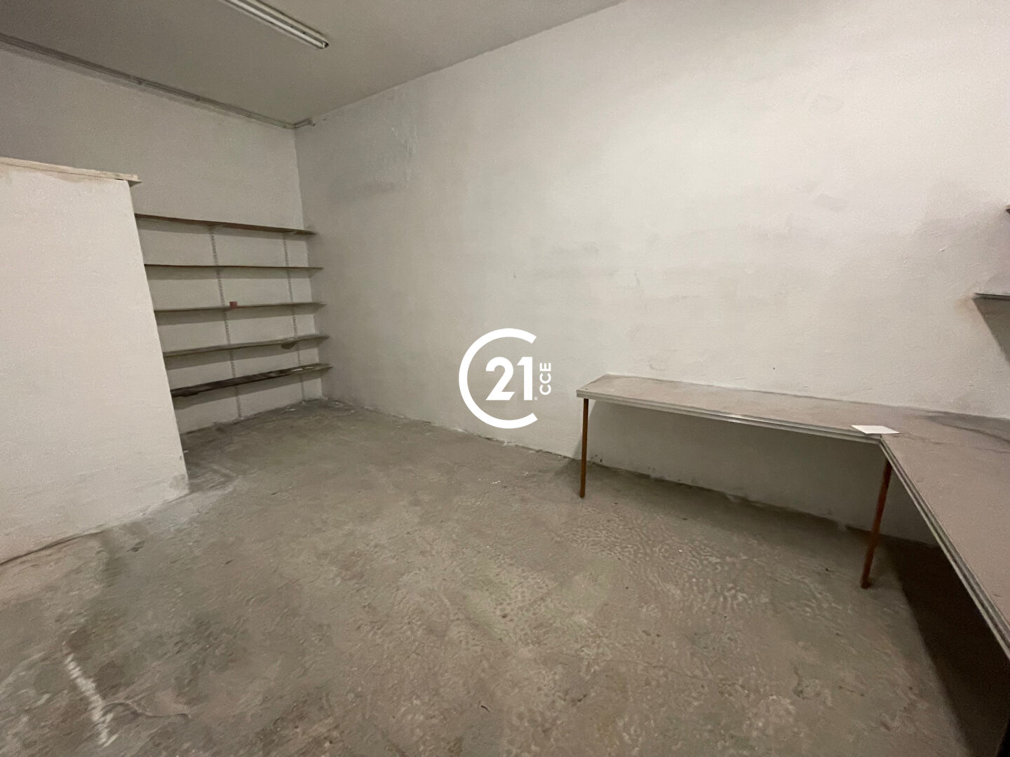 Agrandir la photo Entrepôt à louer - 90.0 m2 - 06 - Alpes-Maritimes