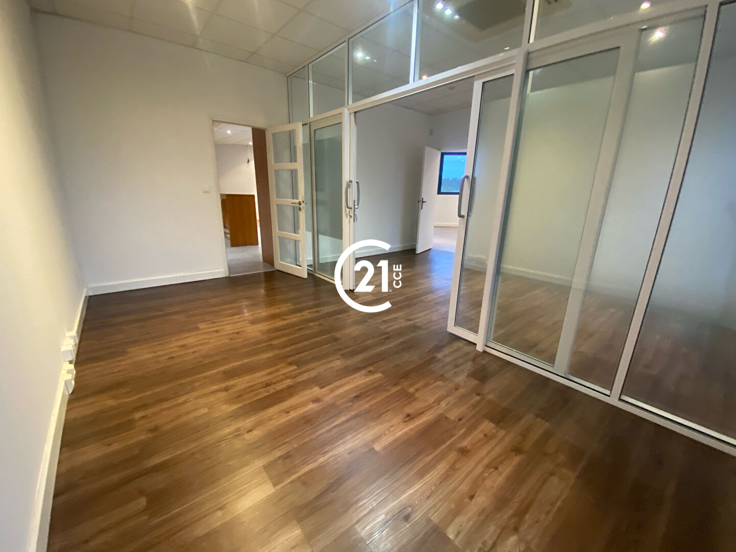 Bureaux à vendre - 140.0 m2 - 06 - Alpes-Maritimes