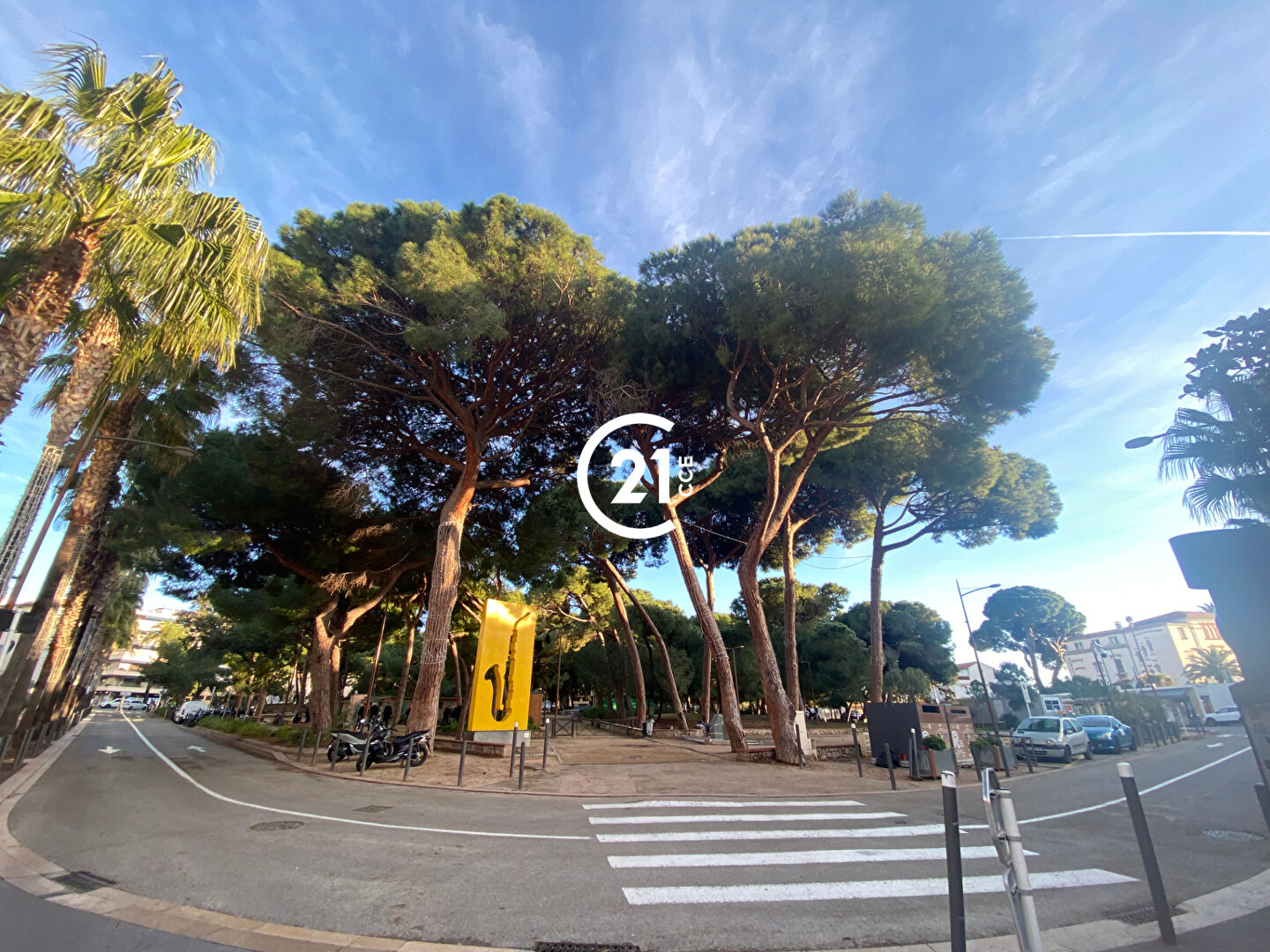 Local commercial à louer - 47.0 m2 - 06 - Alpes-Maritimes