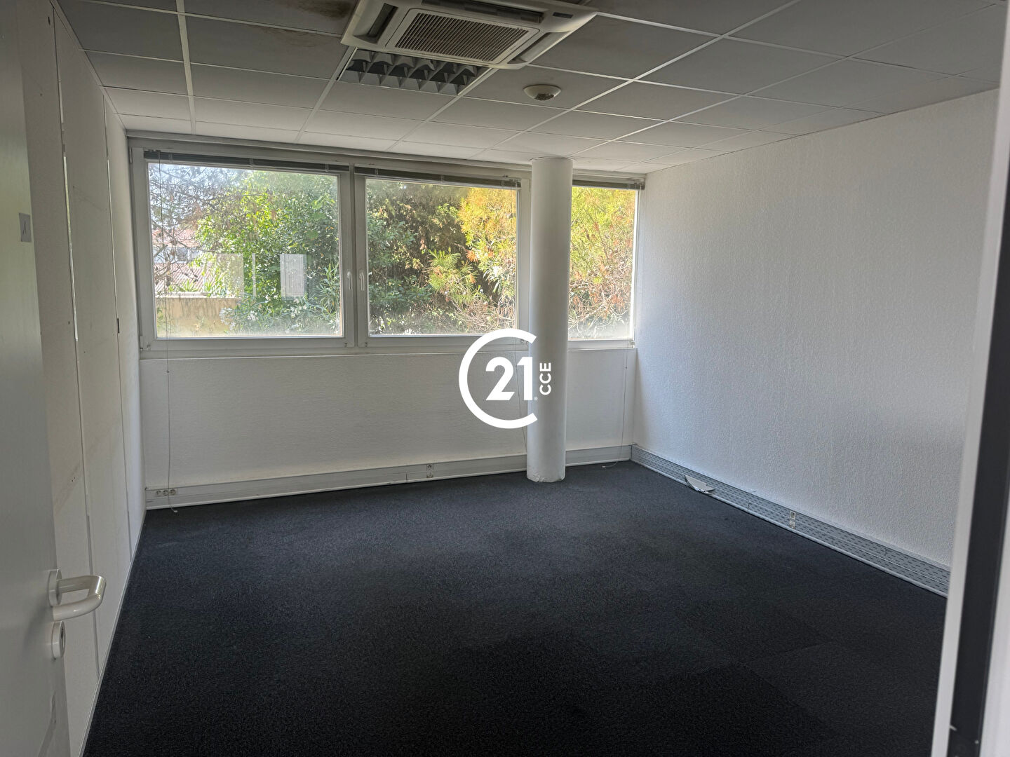 Bureaux à louer - 40.0 m2 - 06 - Alpes-Maritimes