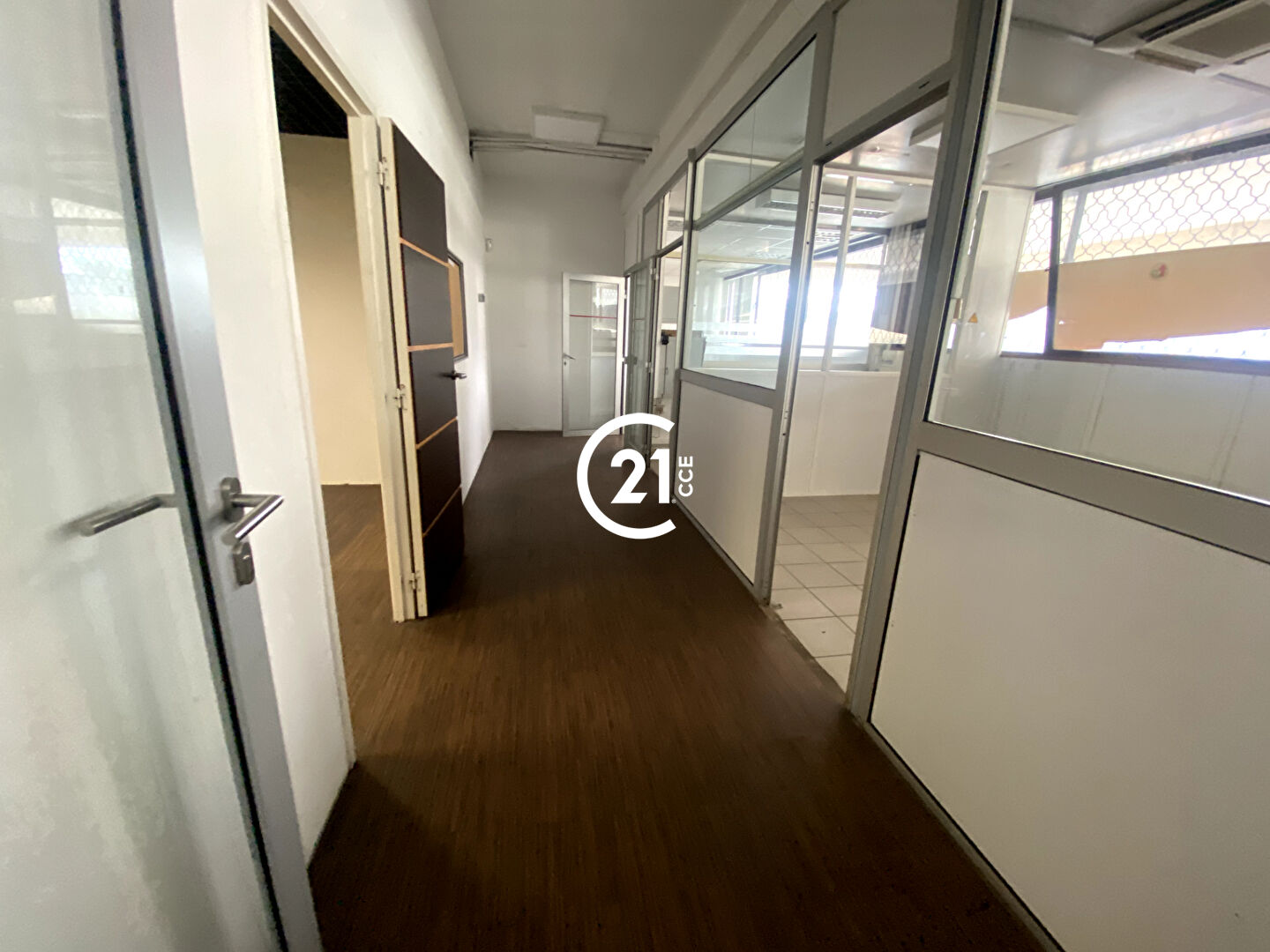 Local d'activité à louer - 400.0 m2 - 06 - Alpes-Maritimes