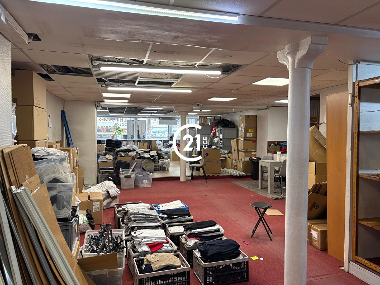 Local commercial à louer - 197.0 m2 - 06 - Alpes-Maritimes