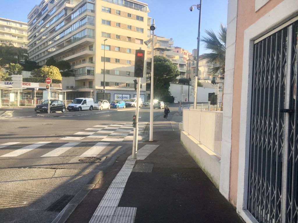 Local commercial à louer - 70.0 m2 - 06 - Alpes-Maritimes