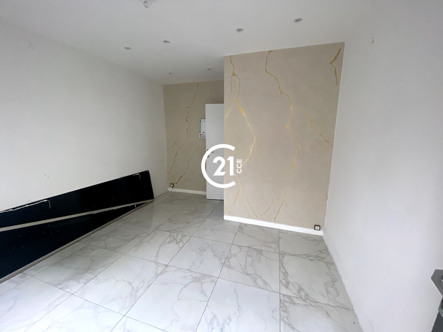 Local commercial à louer - 13.0 m2 - 06 - Alpes-Maritimes