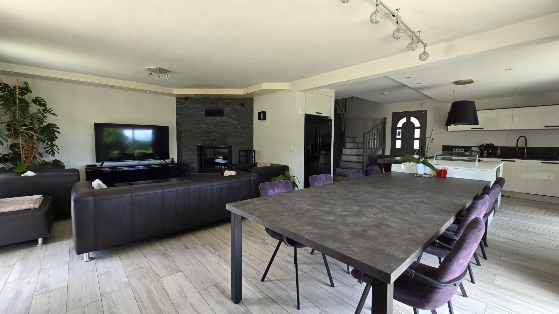 Photo Villa familiale avec piscine, idéalement située à Bromines, aux portes d'Annecy image 4/6