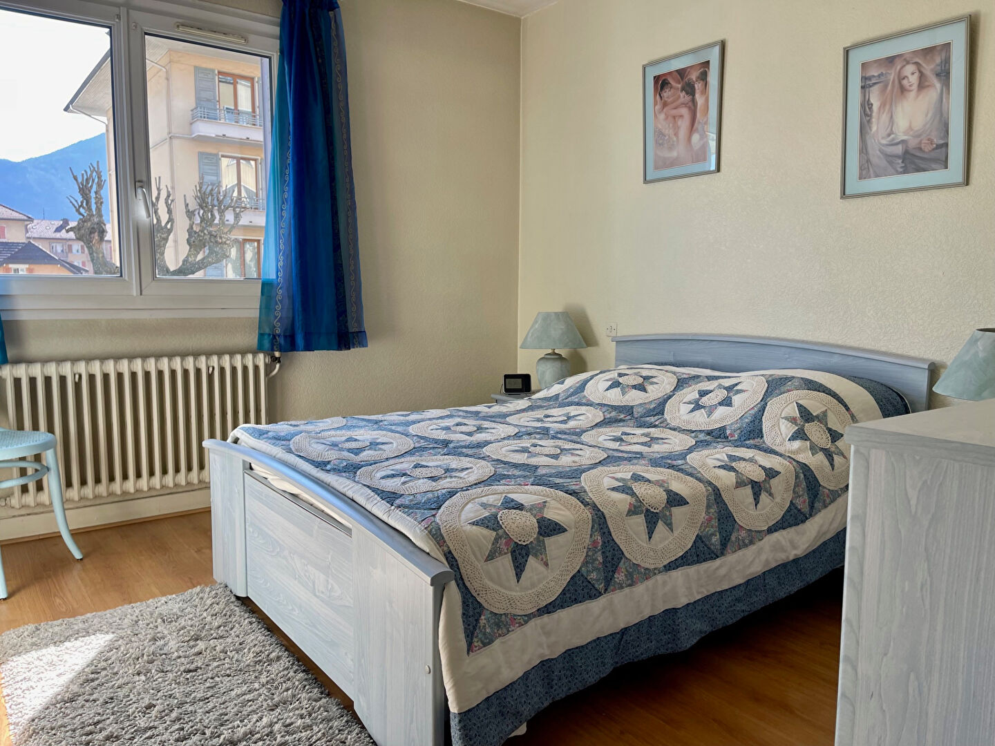 Photo Annecy centre Bel appartement T2 lumineux avec balcon, cave et garage en option image 3/3