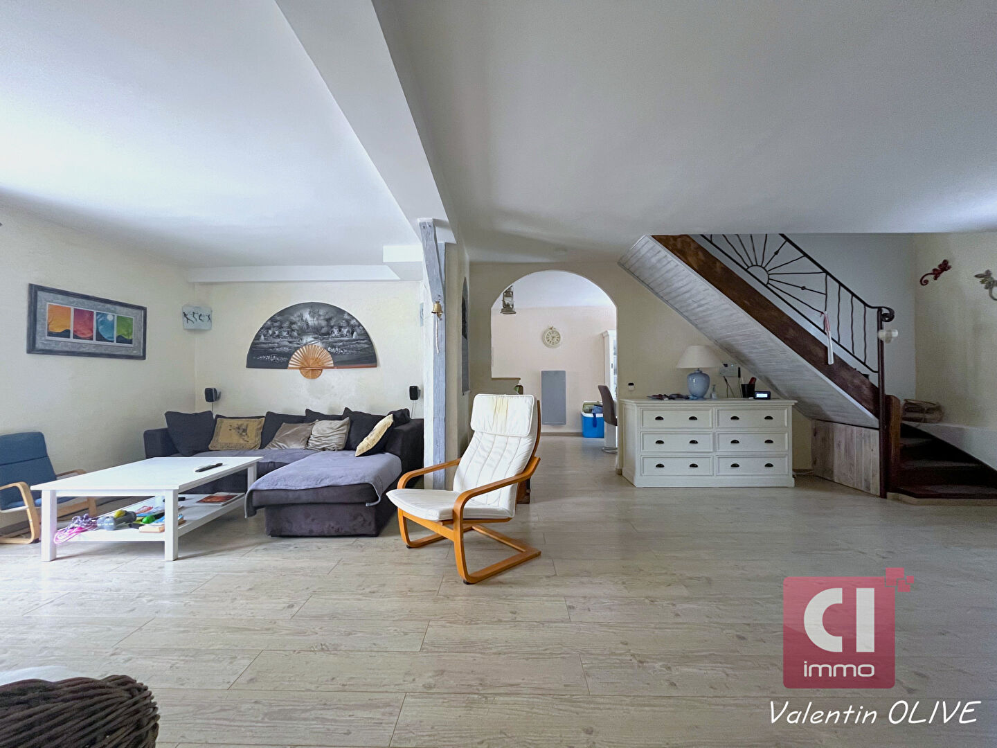 Photo VENTE d'une maison 6 pièces (143 m²) à GAREOULT image 3/6