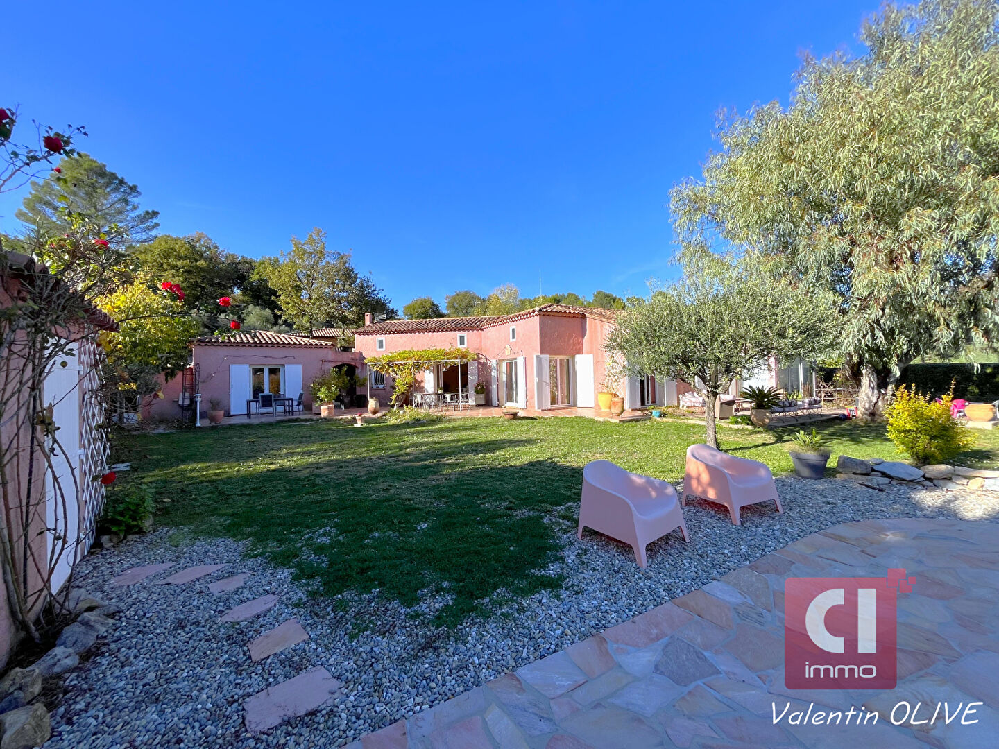 Photo Maison plain-pied 5 pièces 144 m2 à NEOULES image 1/6