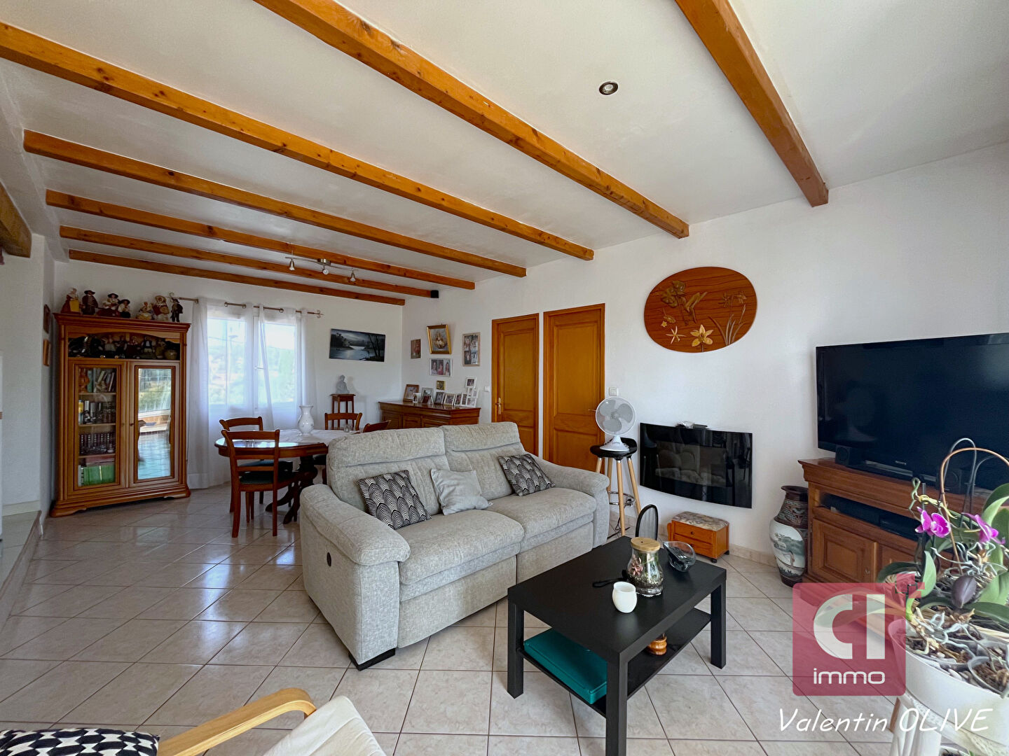 Photo A VENDRE - Maison T6 137m² avec garage et piscine image 3/6