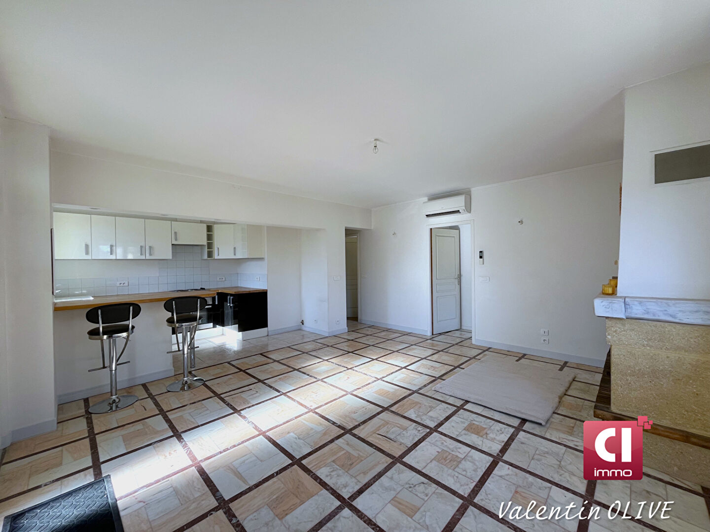 Agence immobilière de CI IMMO CONSULTING Gareoult - CI IMMO CONSULTING