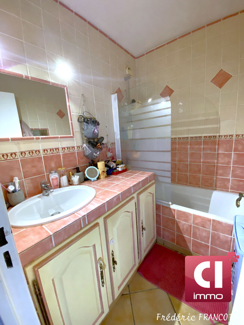 Photo A VENDRE Appartement de 3 pièces (59,63 m² Carrez) avec balcon, garage et cave image 6/6