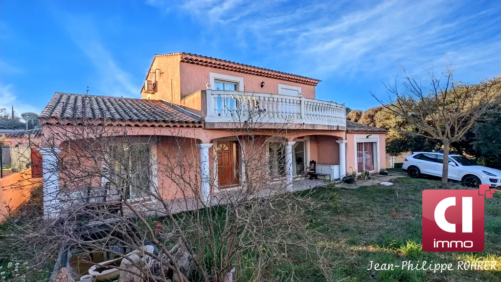 Photo Maison familiale Type 5 de 149 m² à vendre avec séjour de 44 m² et jardin ? Carcès image 2/6