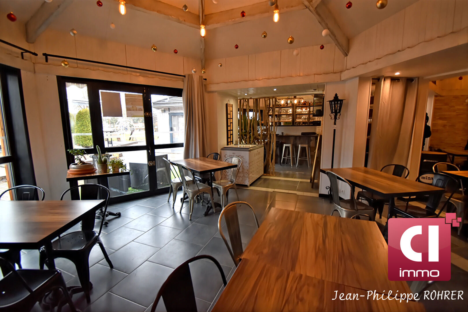 À vendre - fonds de commerce de 100 m² à Montclar rare sur le marché