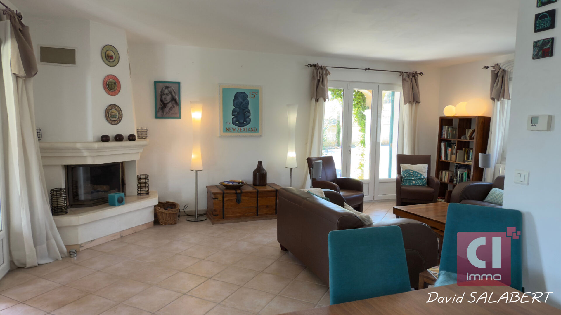 Photo A VENDRE  villa de 6 pièces (161 m²) à GAREOULT avec piscine dans un havre de paix image 4/6