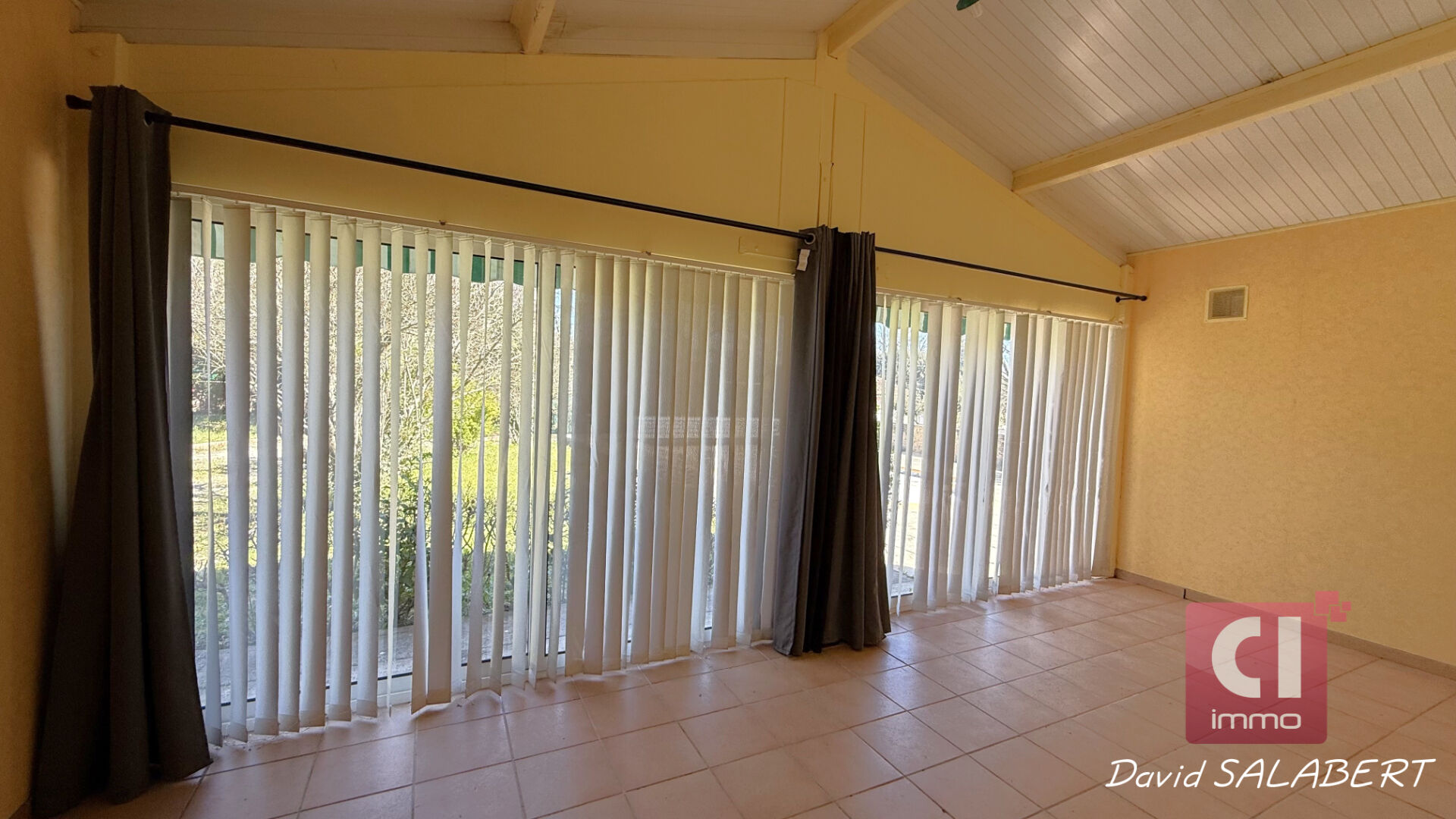 Photo VENTE d'une maison F5 (139 m²) à GAREOULT avec piscine image 5/6
