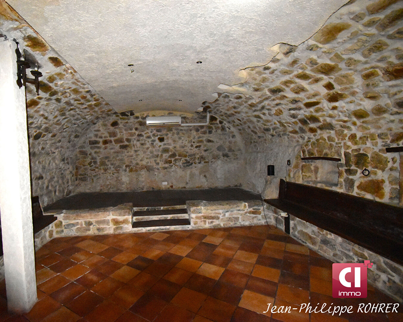 Photo À vendre - Bien de 89 m² à Carcès pouvant être transformée en habitation. image 5/6