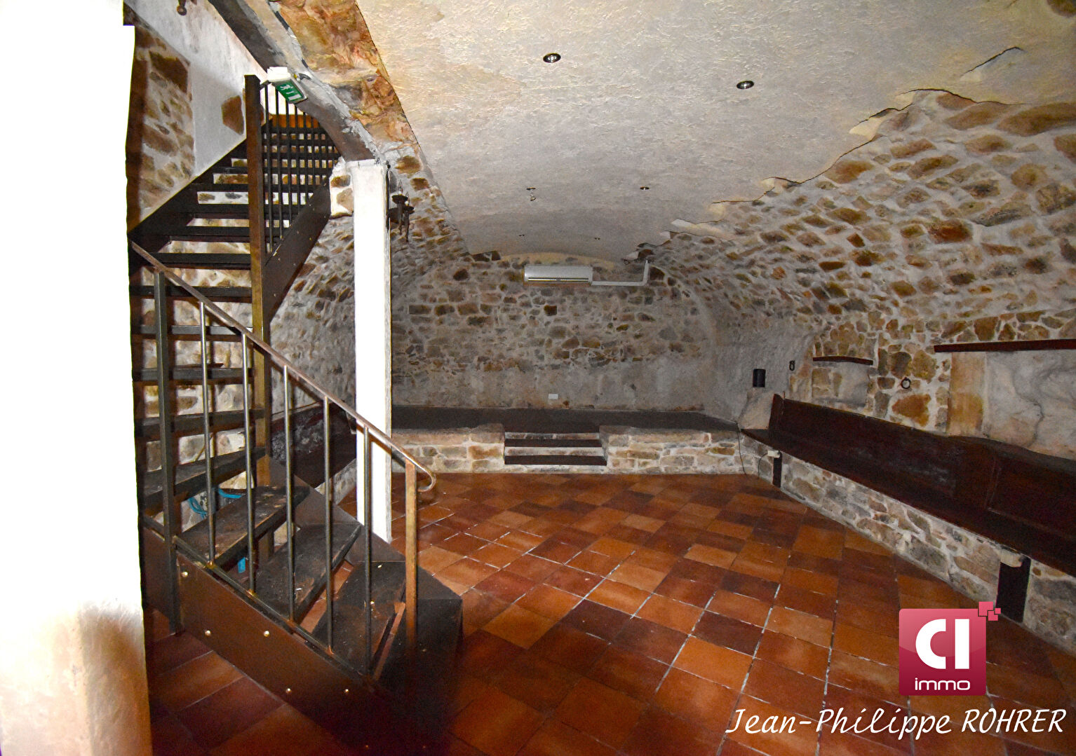 Photo À vendre - Bien de 89 m² à Carcès pouvant être transformée en habitation. image 6/6
