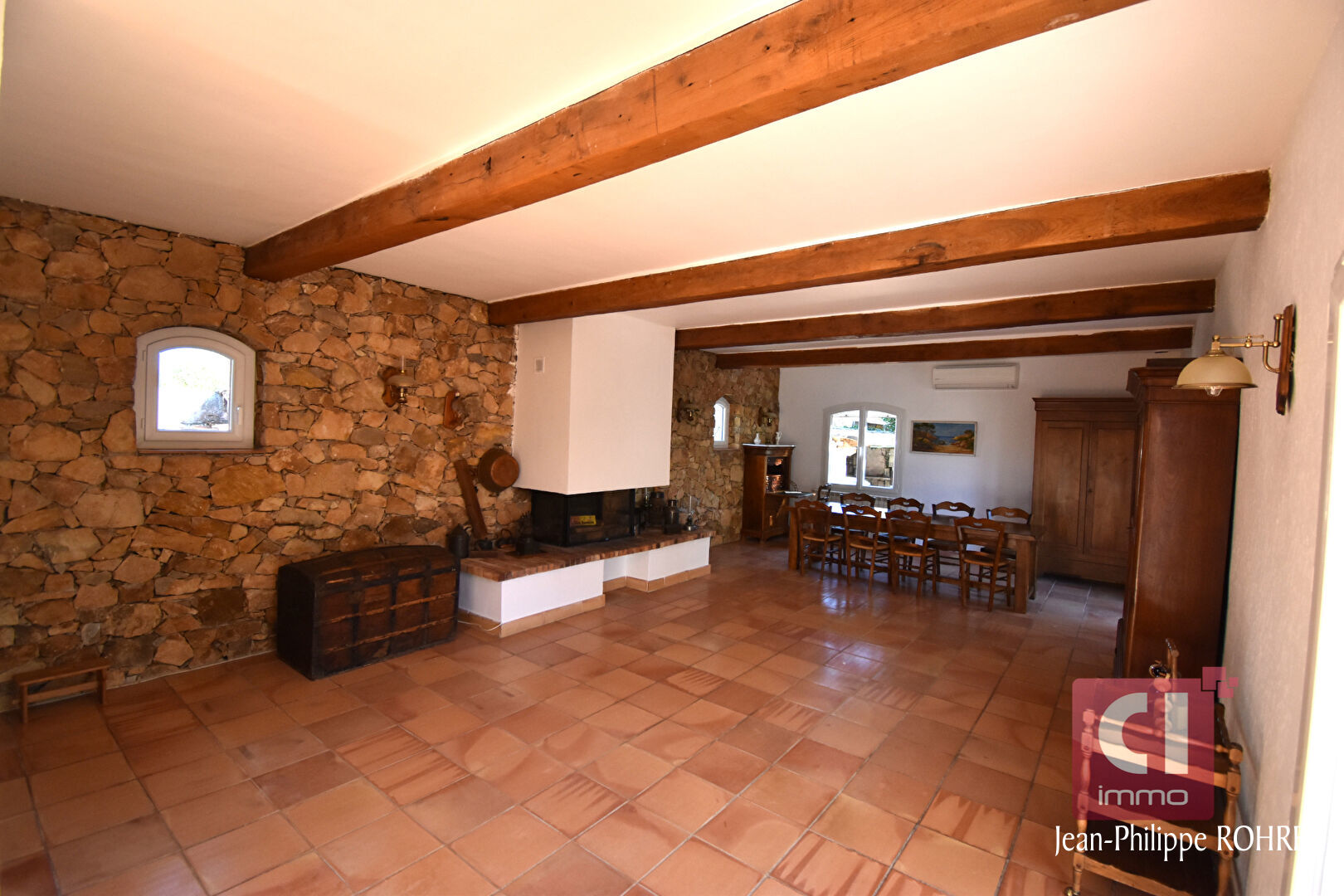 Photo Maison de Prestige à Vendre à Besse-sur-Issole image 2/6