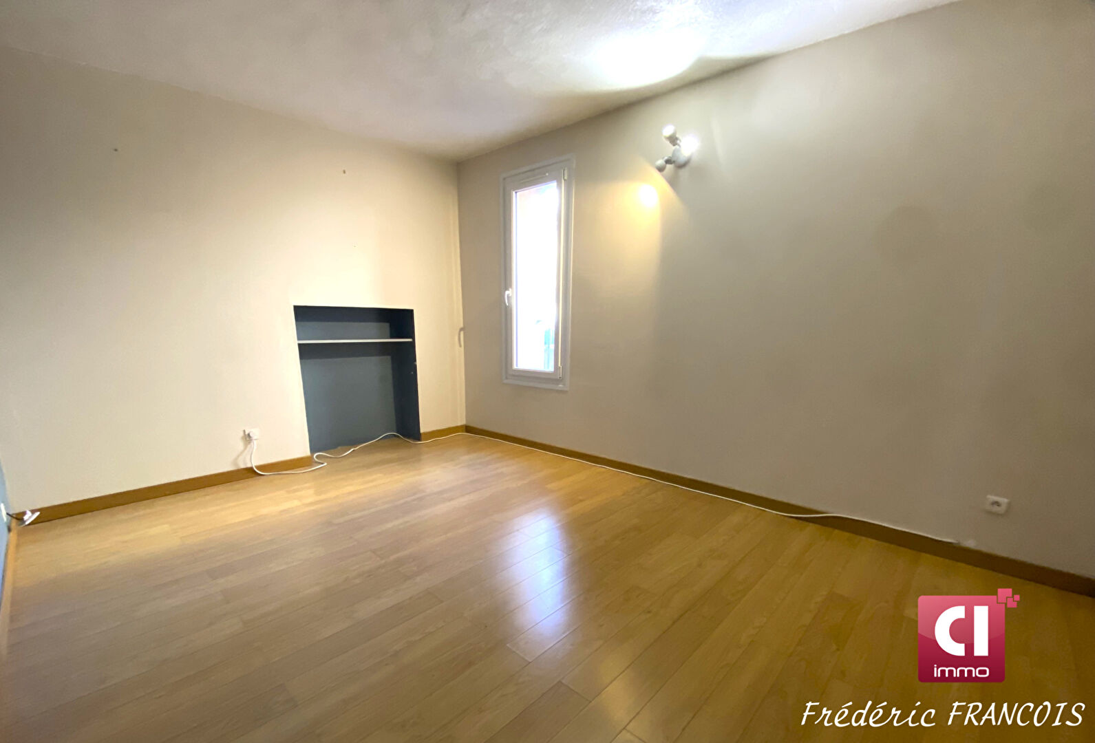 Photo A VENDRE : maison de ville de type 5 (137 m²) à GAREOULT image 6/6
