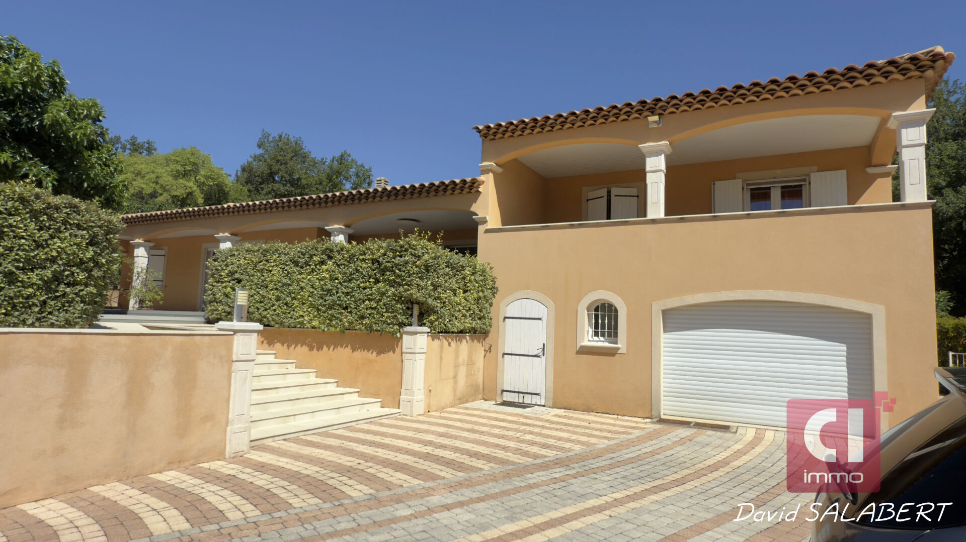 Photo Villa type 7 de 204m² avec appartement indépendant et piscine à Forcalqueiret image 6/6