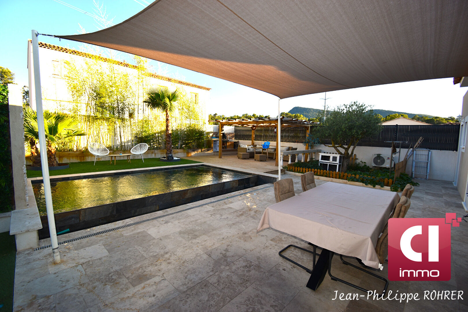 Photo Maison de prestige à vendre à Rocbaron image 4/6