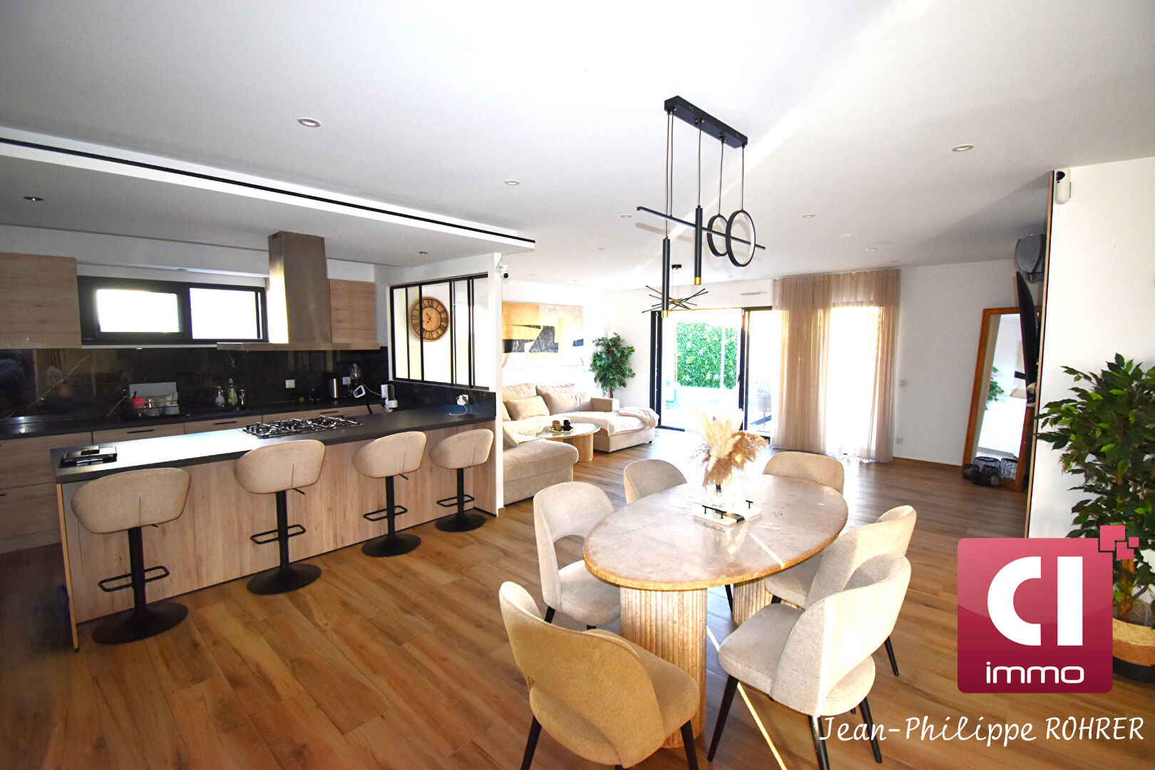 Photo Maison de prestige à vendre à Rocbaron image 6/6