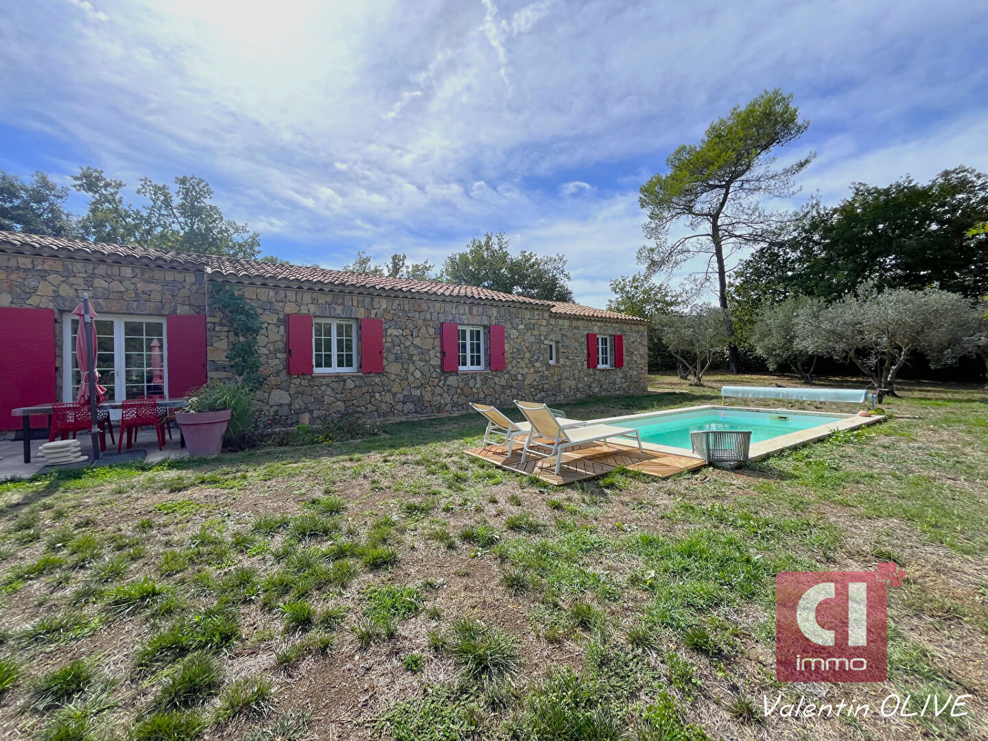 Photo A VENDRE - Maison récente 131m² avec piscine à Néoules image 3/6