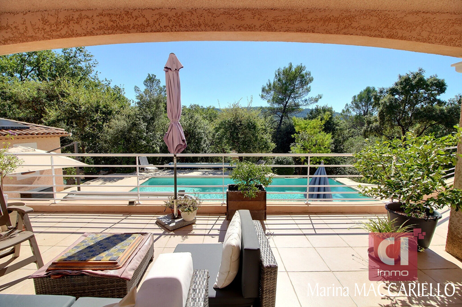 Photo Villa contemporaine T5 avec dépendance et piscine - Forcalqueiret (83136) image 2/6